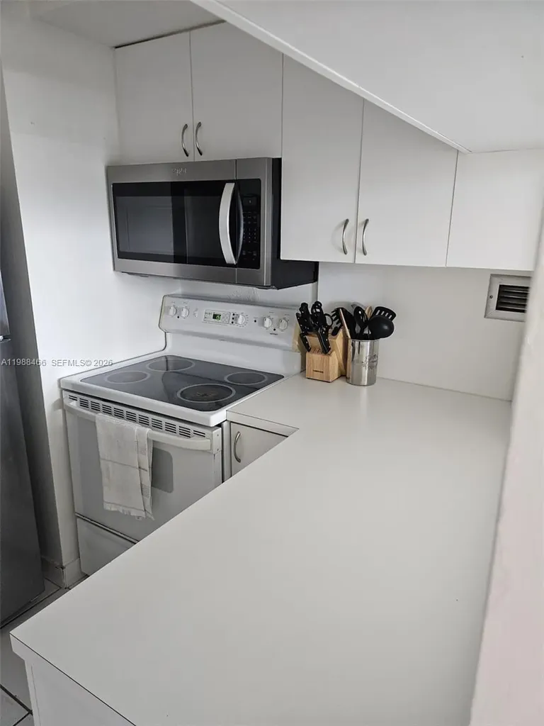 3505 S Ocean Drive Hollywood FL 33019