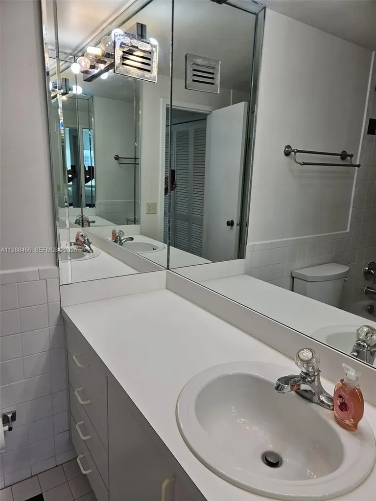 3505 S Ocean Drive Hollywood FL 33019