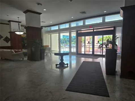 3505 S Ocean Drive Hollywood FL 33019