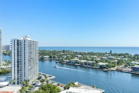 20281 E Country Cub Drive Aventura FL 33180
