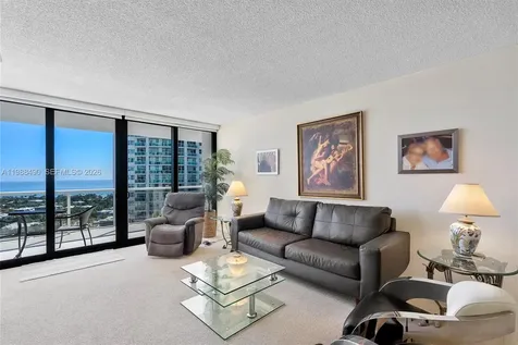 20281 E Country Cub Drive Aventura FL 33180