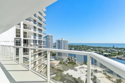 20281 E Country Cub Drive Aventura FL 33180