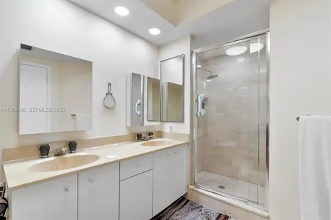 20281 E Country Cub Drive Aventura FL 33180