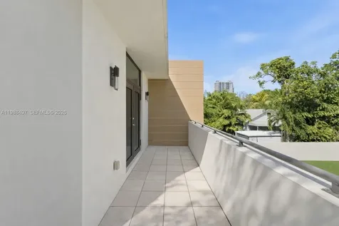 3407 Day Avenue Miami FL 33133