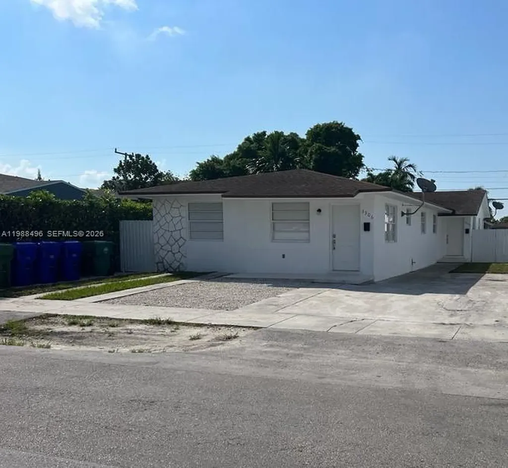 3306 SW 24th Terrace Miami FL 33145