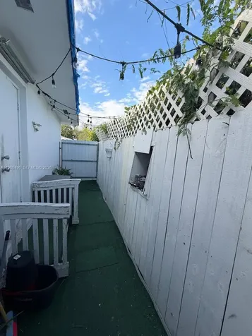 3306 SW 24th Terrace Miami FL 33145
