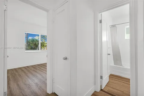 319 80th Street Miami Beach FL 33141