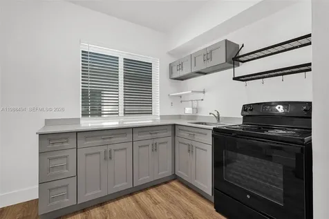 319 80th Street Miami Beach FL 33141