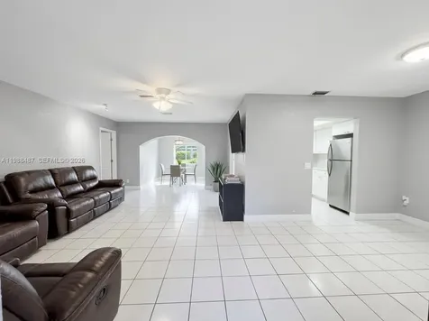 2498 NW 98th Lane Sunrise FL 33322