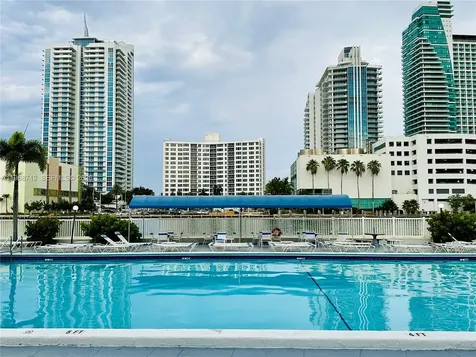 600 E Parkview Drive Hallandale Beach FL 33009