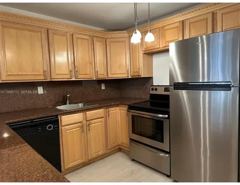 600 E Parkview Drive Hallandale Beach FL 33009