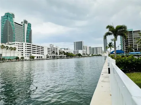 600 E Parkview Drive Hallandale Beach FL 33009