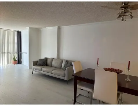 600 E Parkview Drive Hallandale Beach FL 33009