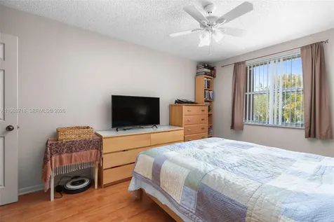 1199 SW 109th Lane Davie FL 33324