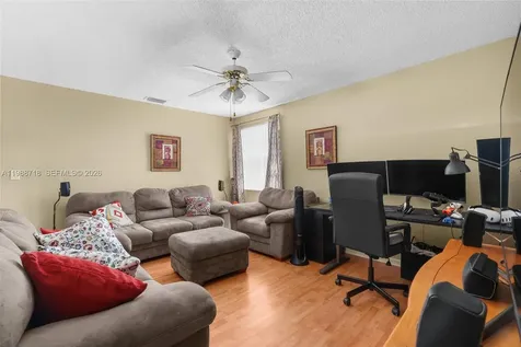 1199 SW 109th Lane Davie FL 33324