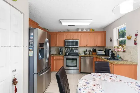 1199 SW 109th Lane Davie FL 33324