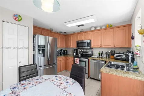 1199 SW 109th Lane Davie FL 33324