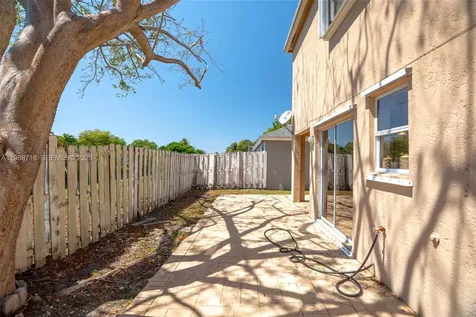 1199 SW 109th Lane Davie FL 33324
