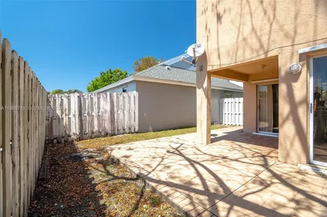 1199 SW 109th Lane Davie FL 33324