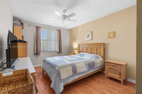 1199 SW 109th Lane Davie FL 33324