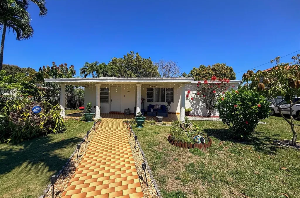 9971 SW 41st Terrace Miami FL 33165