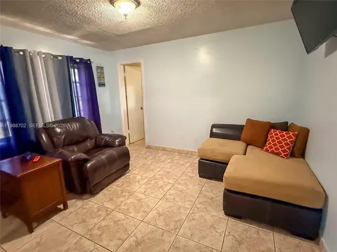 9971 SW 41st Terrace Miami FL 33165
