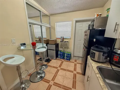 9971 SW 41st Terrace Miami FL 33165
