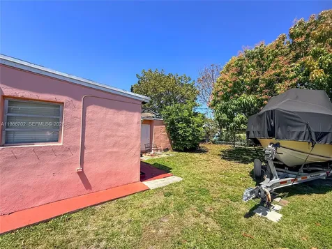 9971 SW 41st Terrace Miami FL 33165