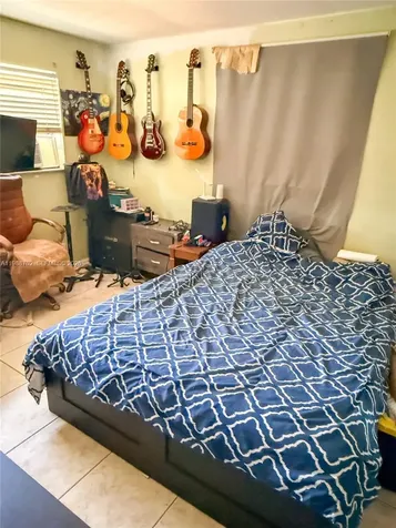 9971 SW 41st Terrace Miami FL 33165