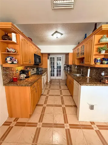 9971 SW 41st Terrace Miami FL 33165