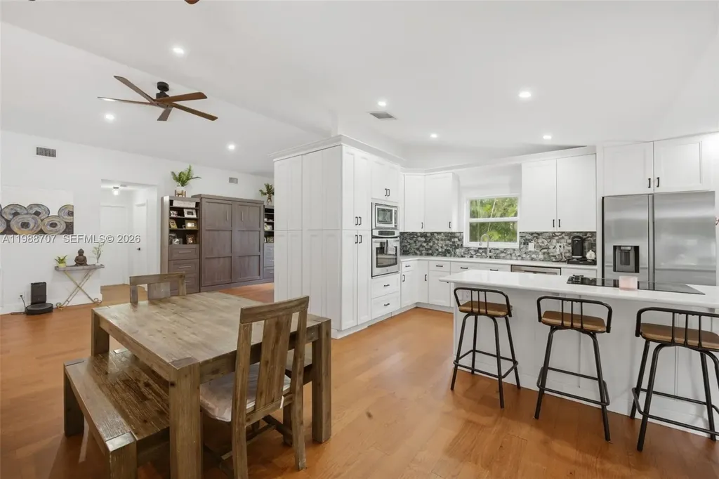 395 NW 89th Lane Coral Springs FL 33071