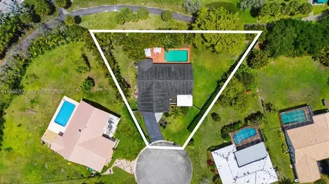 395 NW 89th Lane Coral Springs FL 33071