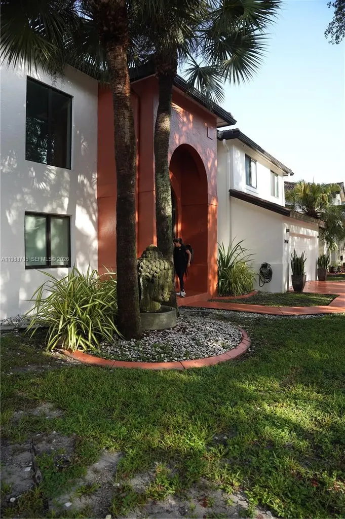19262 NW 89th Avenue Hialeah FL 33018