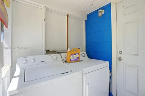 527 Wildwood Way Clearwater FL 33756