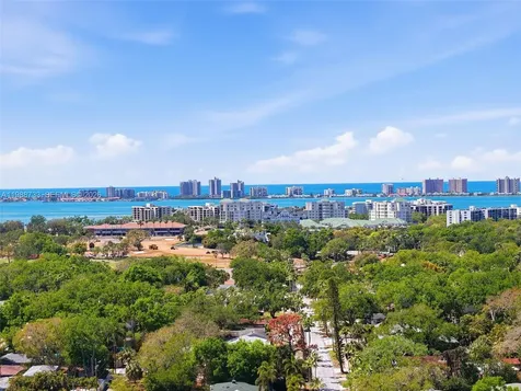 527 Wildwood Way Clearwater FL 33756