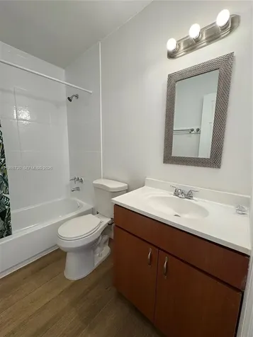 4732 SW 33rd Avenue Dania Beach FL 33312