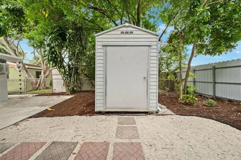 4871 SW 20th Street Fort Lauderdale FL 33317