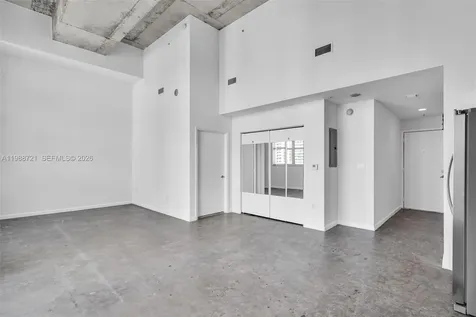 133 NE 2nd Avenue Miami FL 33132
