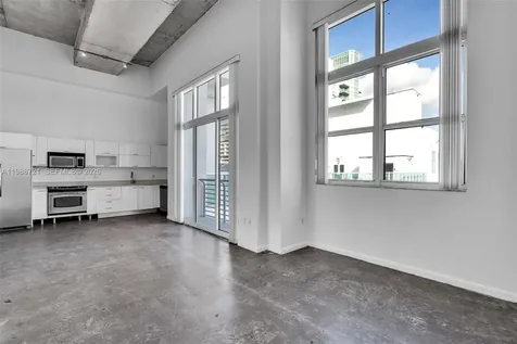 133 NE 2nd Avenue Miami FL 33132