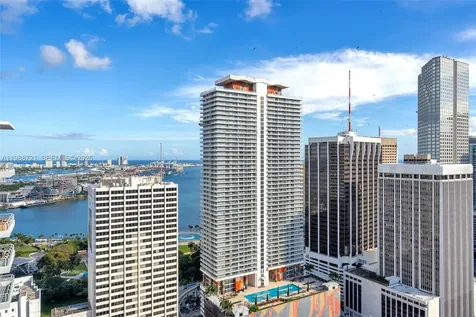 133 NE 2nd Avenue Miami FL 33132