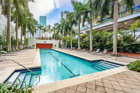 133 NE 2nd Avenue Miami FL 33132