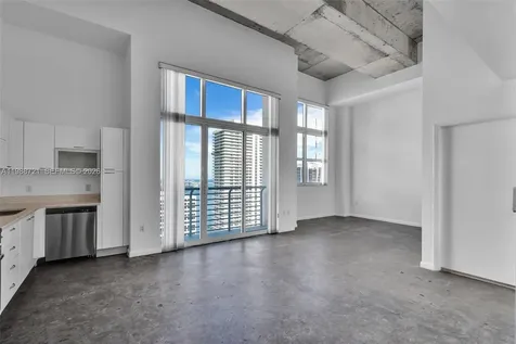 133 NE 2nd Avenue Miami FL 33132