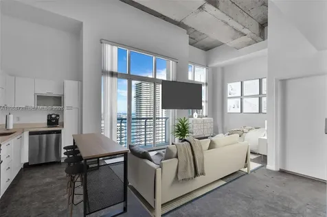 133 NE 2nd Avenue Miami FL 33132