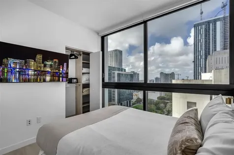 225 N Miami Avenue Miami FL 33131