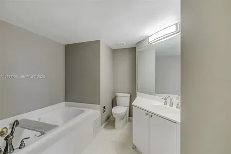 20185 E Country Club Drive Aventura FL 33180