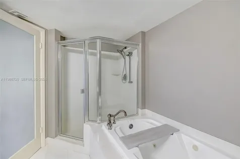 20185 E Country Club Drive Aventura FL 33180