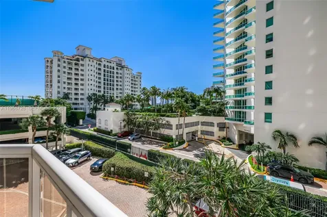 20185 E Country Club Drive Aventura FL 33180