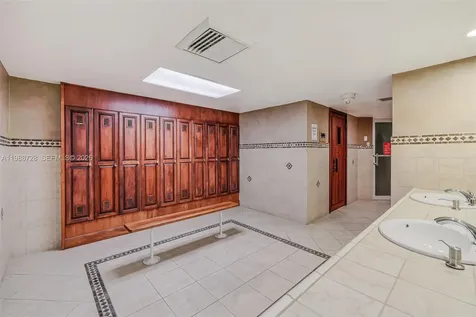 20185 E Country Club Drive Aventura FL 33180