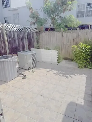 4415 W 10th Lane Hialeah FL 33012