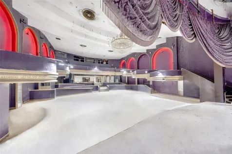 5445 Collins Avenue Miami Beach FL 33140